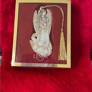 Lenox Vintage Rare Lenox Baroque Angel w/Mandolin Ornament.